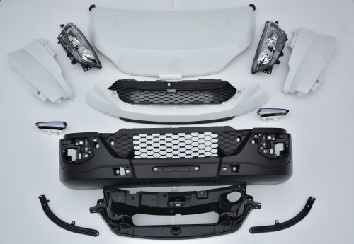 5801492603 , 5802341775 ; 5801587018 Iveco Daily 2014 avant complet blanc 