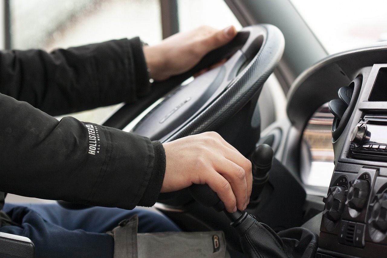 LENKGETRIEBE AM IVECO DAILY: PROBLEMDIAGNOSE UND WARTUNG